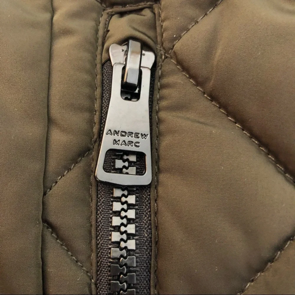 Andrew Marc quilted puffer vest size small - Picture 4 of 7